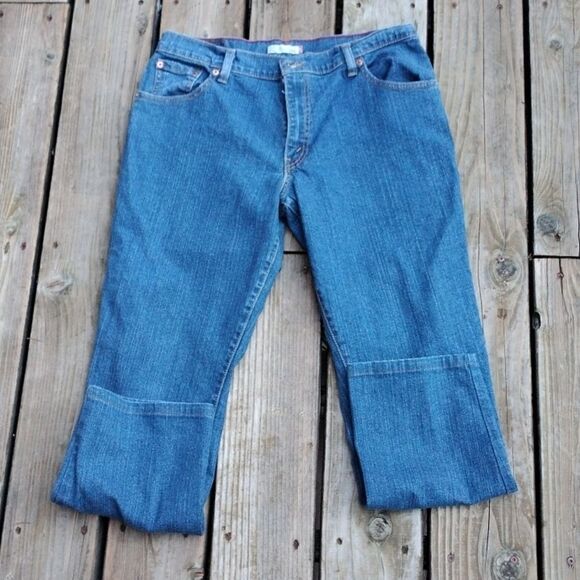 Levi's Relaxed Boot Cut 550 Jeans - Picture 3 of 10